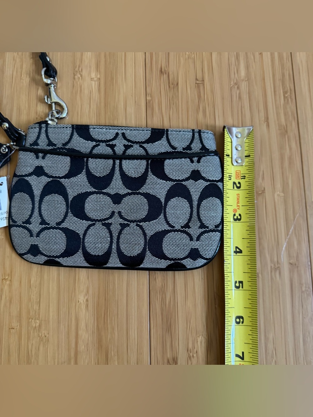 Coach Black & White Signature Canvas Wristlet NWT - Picture 6 of 7